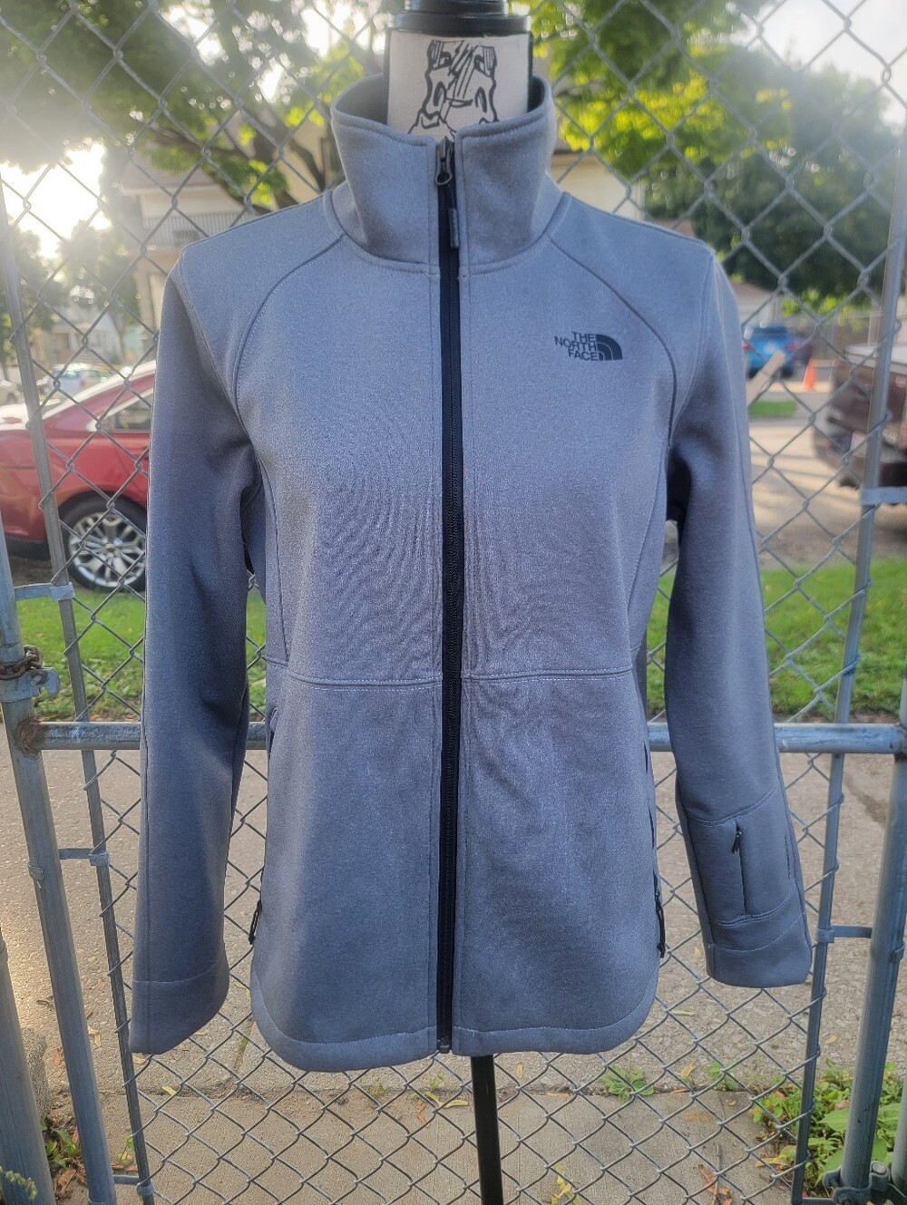 The North Face Women’s M Gray Softshell Fleece Lined Full Zip Jacket